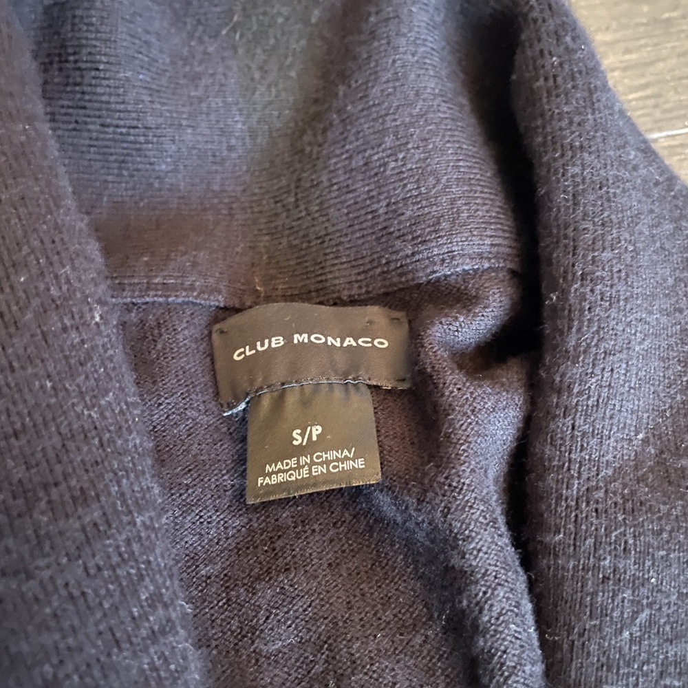 Capsule Tops Wardrobe - Picture 11 of 12